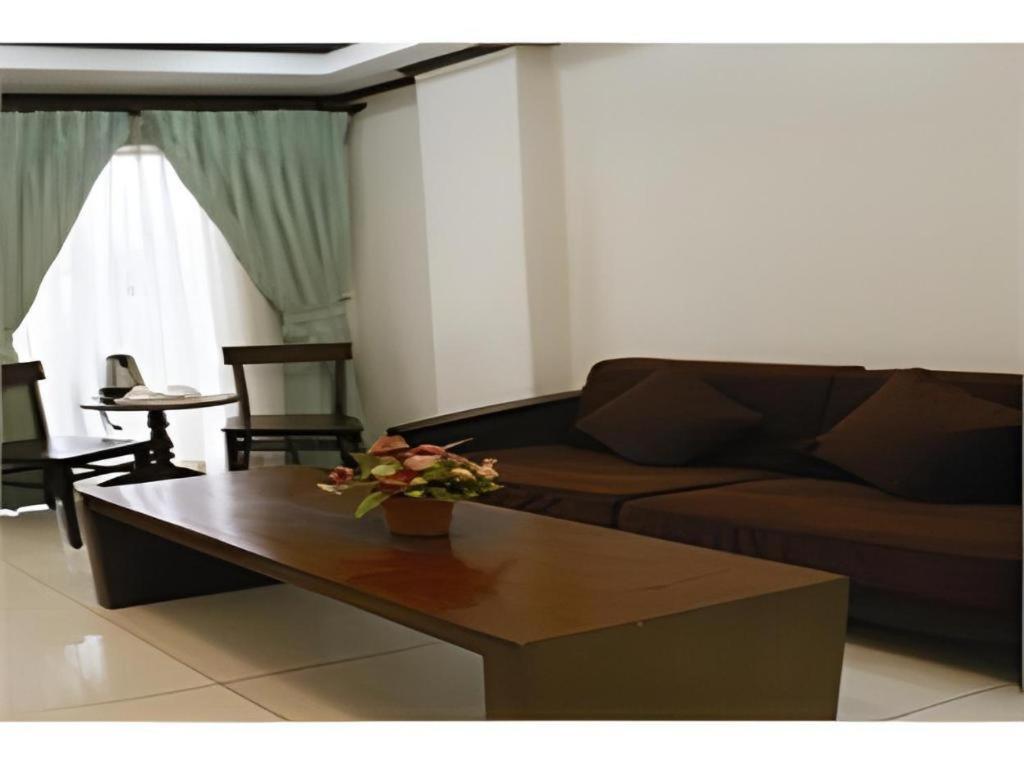 Soledad Suites Panglao Exterior photo